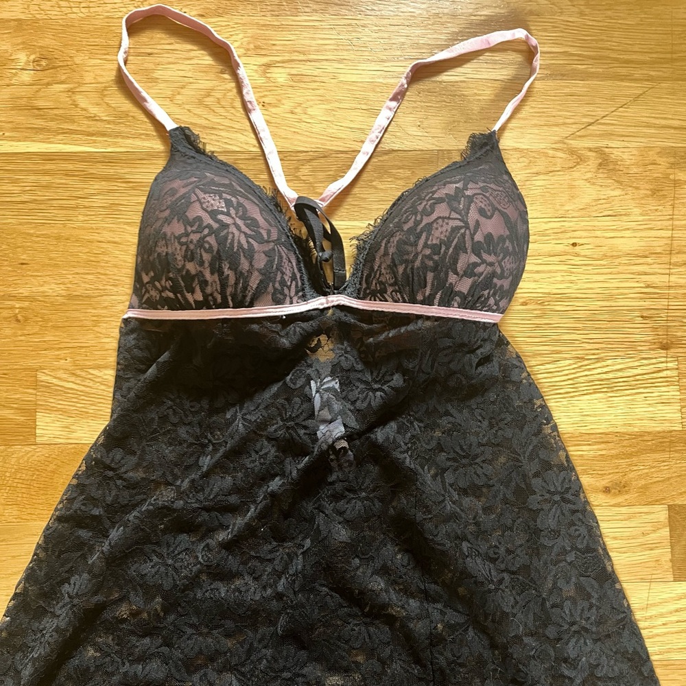 Secret Treasures Intimate Lace Lingerie Top Size Medium